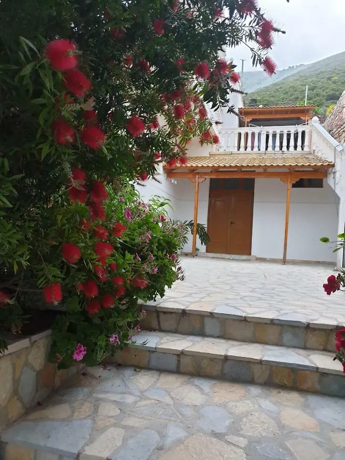 Апарт-отель Hotel Lagjini Лукове